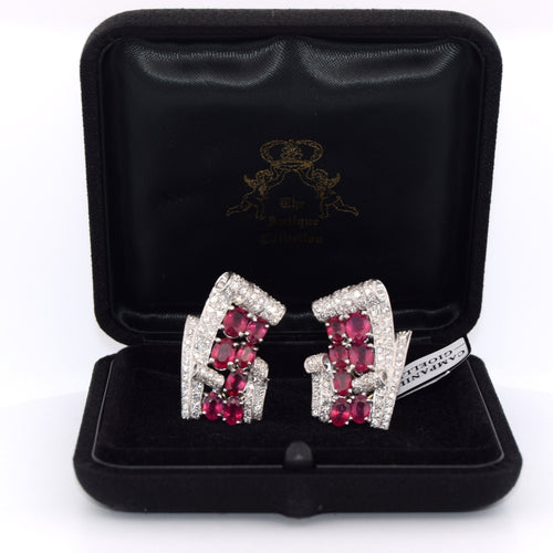 Boucles d'oreilles Boucles d'oreilles en platine et or jaune serties de rubis et de diamants 58 Facettes