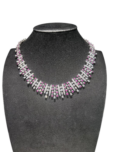 Collier Collier en or gris, rubis et diamants 58 Facettes 258918