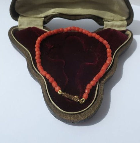 Bracelet Bracelet régional XIXe corail facetté 58 Facettes