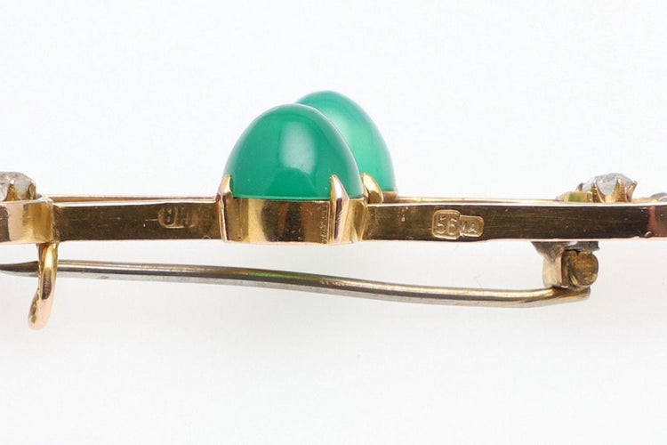 Antik broche i gult guld med grønne agater 