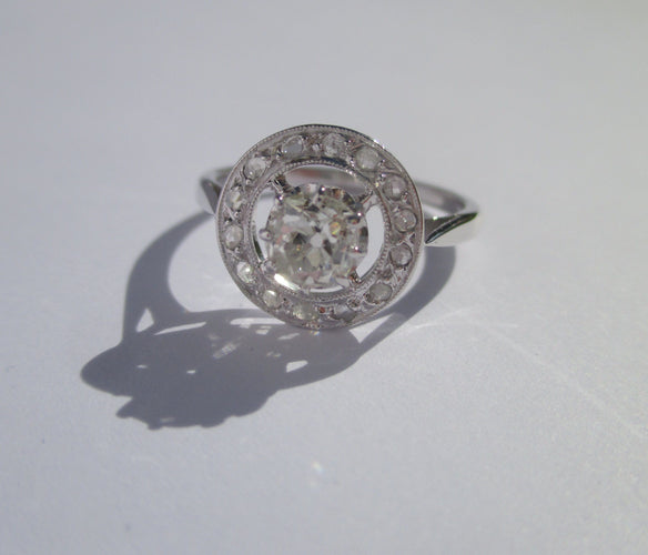 Bague 53 Bague ronde Art Déco diamants 58 Facettes