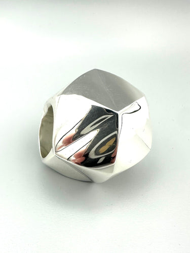 Bague 54 HERMES. Collection "Météore", bague en argent 925/00 58 Facettes