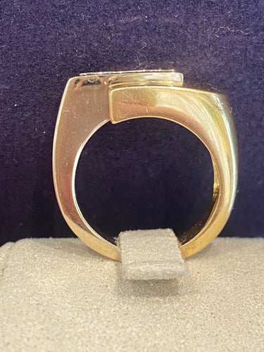 Bague 53 Bague moderniste en or jaune, or gris et diamants 58 Facettes