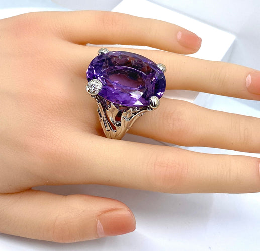 Bague 60 DIOR - Bague or blanc, grand modèle MISS DIOR, améthyste et diamants 58 Facettes AB638