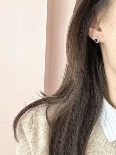 Boucles d'oreilles Paire de puces d'oreilles en or Ggis et jaune 18k saphirs et diamants 58 Facettes