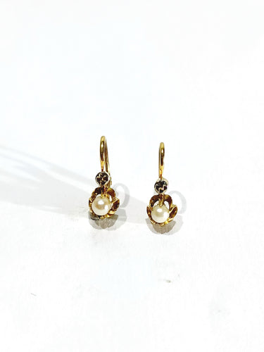 Boucles d'oreilles Paire de boucle d'oreille en or et perles 58 Facettes