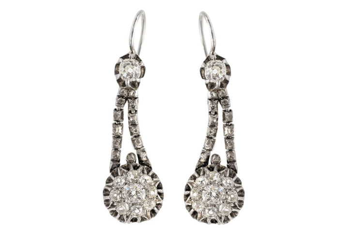 Boucles d'oreilles Boucles d'oreilles pendantes en or avec diamants taille ancienne, début du XXe siècle 58 Facettes 9968