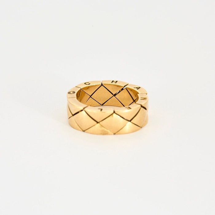 Bague 55 CHANEL - Bague matelassée or jaune 58 Facettes