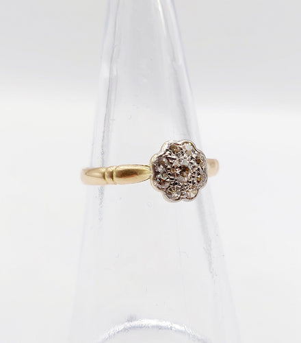 Bague 48.5 Bague marguerite or jaune, diamants taille ancienne (circa 1900) 58 Facettes A06229