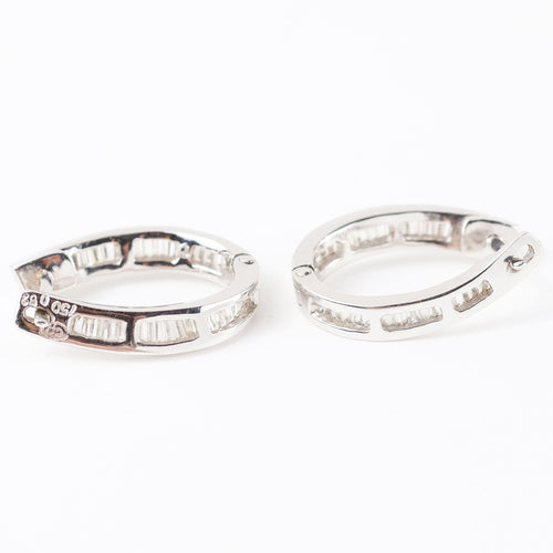 Boucles d'oreilles Boucles d'oreilles en or blanc avec diamants 58 Facettes 129460B