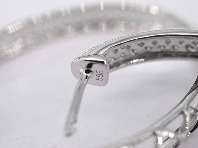 Boucles d'oreilles Boucles d'oreilles créoles en or blanc avec diamants 58 Facettes 2052