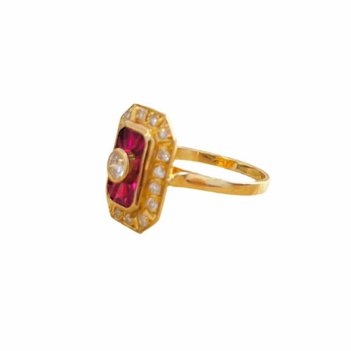 Bague 54 Bague or jaune, rubis et diamants 58 Facettes