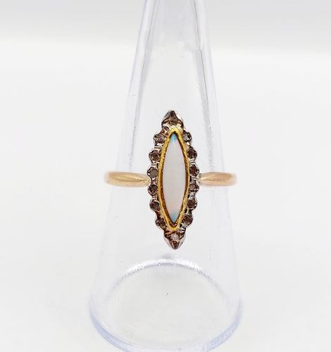 Bague 57 Bague marquise or rose, opale et diamants taille rose (circa 1900) 58 Facettes A06341