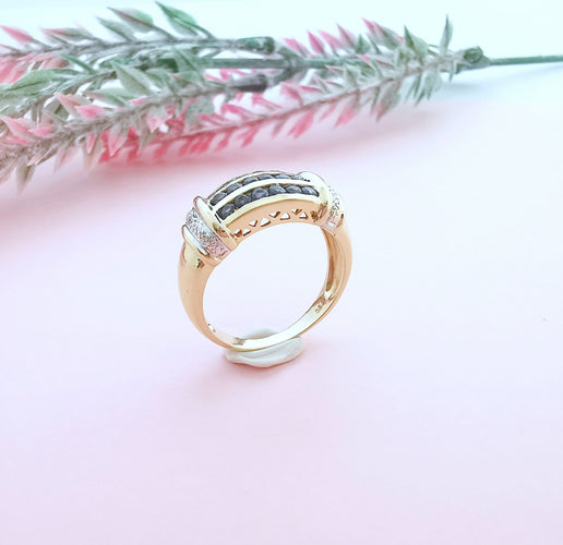 Zlatý safír a diamantový prsten