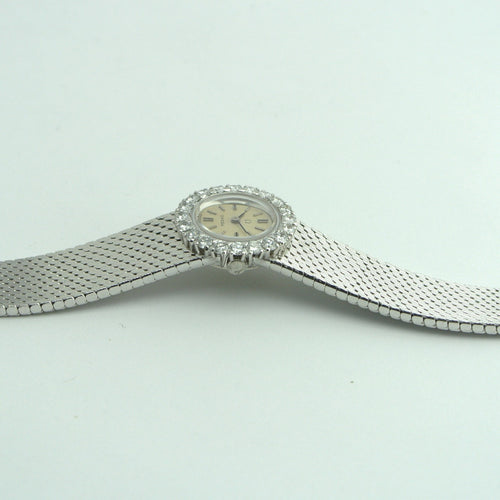 Montre Montre Omega asymétrique en or blanc 18 carats avec diamants 58 Facettes