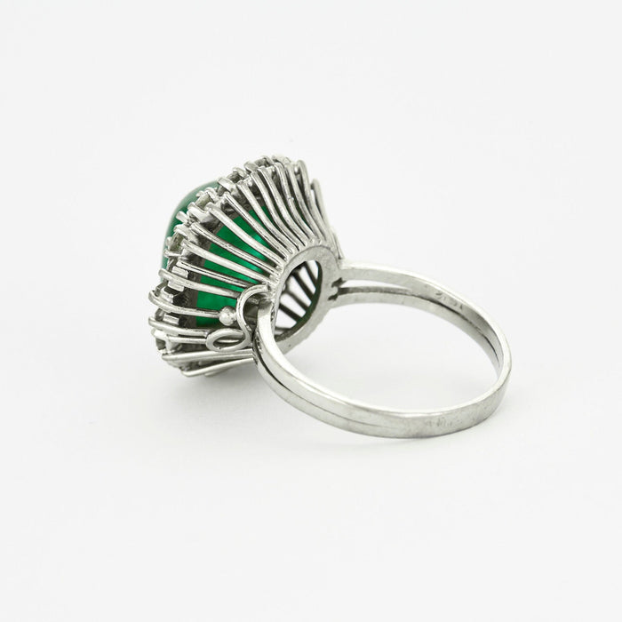 Witgouden cabochon diamanten ring met smaragd