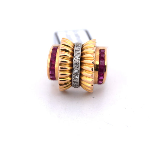 Bague 53 Bague vintage en or jaune 18 kt avec rubis carrés et diamants 58 Facettes