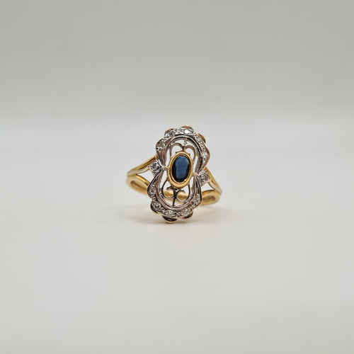 Bague 56 Bague art déco or jaune 18 carats sertie d’un saphir ovale et diamants 58 Facettes