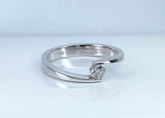 Bague 54 Bague solitaire or blanc et diamant de taille octogonale 58 Facettes AB510