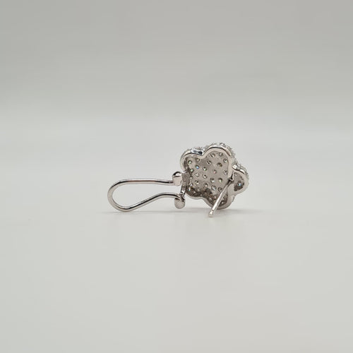 Boucles d'oreilles Boucles d’oreilles or blanc 18 carats fleurs en diamants naturels 58 Facettes