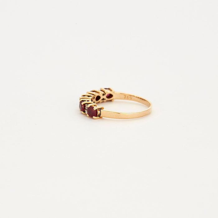 Ruby ring in gold