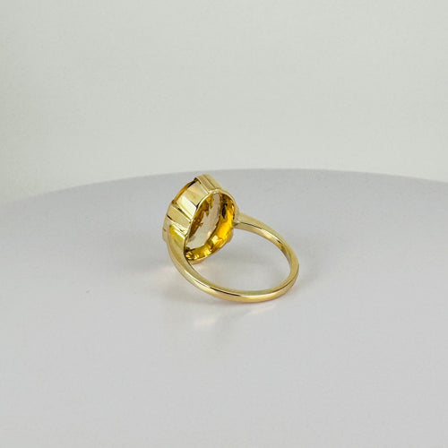 Bague Bague solitaire citrine ovale facettée en or jaune 14k 58 Facettes 2511012