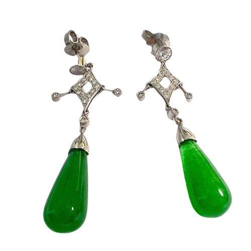 Boucles d'oreilles Boucles d'oreilles longues en platine de style Art Déco avec diamants et jadéites 58 Facettes Q25B