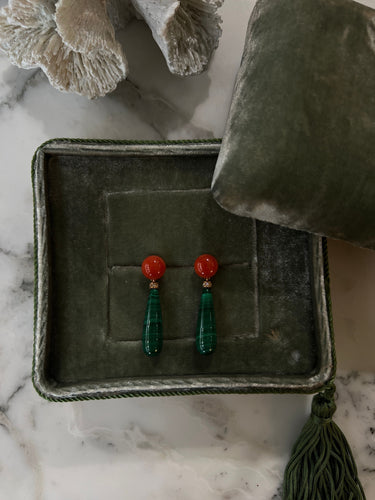 Boucles d'oreilles Boucle d'oreille en malachite, corail, diamant et or jaune 58 Facettes