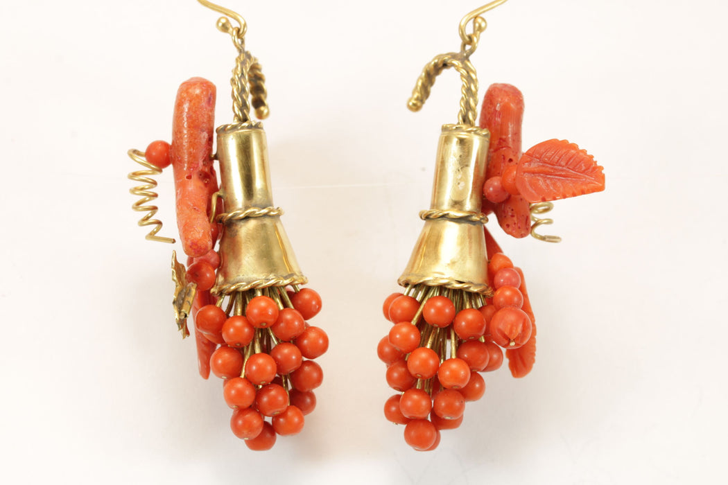 Pendientes de oro coral antiguo