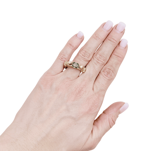 Bague 54 Bague Bibi Van Der Velden "Family Crest Lion" or jaune, diamants, saphir vert. 58 Facettes 34453