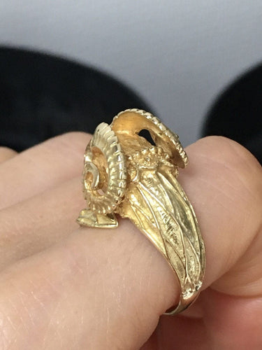 Bague 59 Bague en or jaune tête de bélier 58 Facettes