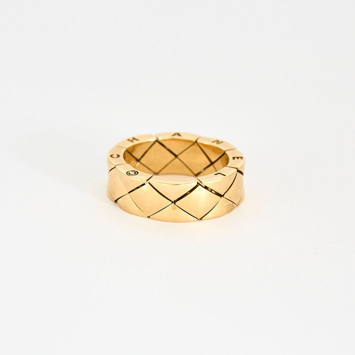 Bague 55 CHANEL - Bague matelassée or jaune 58 Facettes