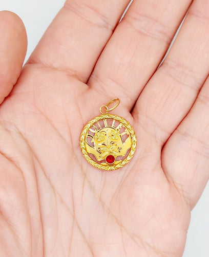 Pendentif Médaille mois de naissance Juillet or jaune et pierre rouge (circa 1900) 58 Facettes A06346
