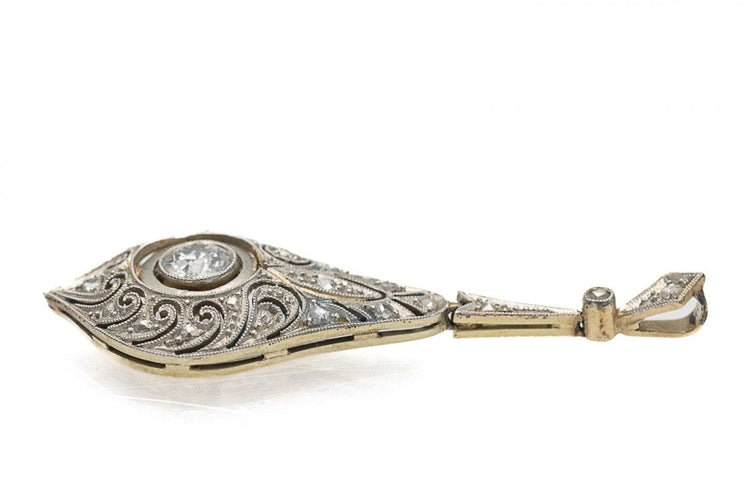 Pendentif Art Déco style yellow gold and diamond pendant 1940 58 Facettes 11032