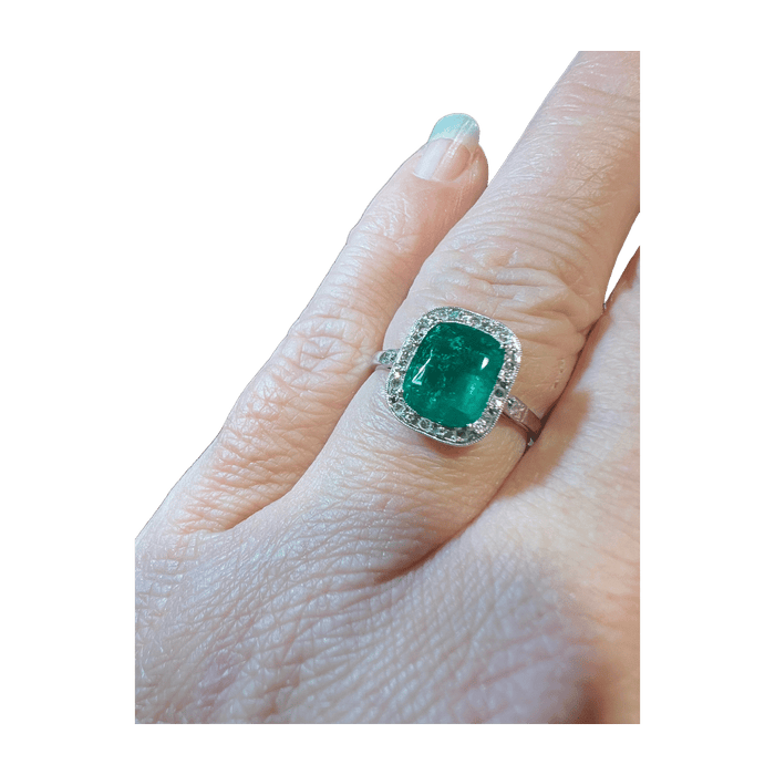 Ring Art Deco Emerald 1.60 ct diamonds