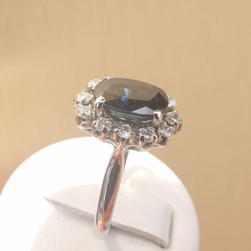 Bague 52 Bague en or saphir et diamants 58 Facettes