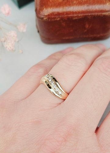 Bague 50 Bague or jaune, diamants 58 Facettes 624