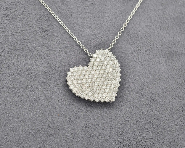 Collier Collier Alfieri en or blanc 18 carats avec pendentif cœur et diamants de 2,40 carats 58 Facettes 9508