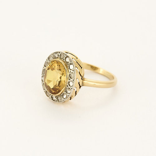 Bague 52 Bague or jaune et blanc, saphir jaune et diamants 58 Facettes B250159