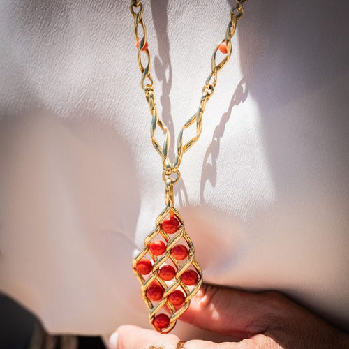 Collier Collier en or jaune 18k et corail 58 Facettes