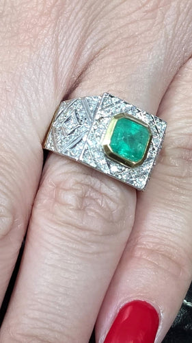 Bague 55 Bague en or jaune avec émeraudes et diamants 58 Facettes