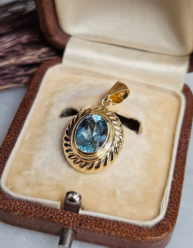 Pendentif Pendentif or jaune Topaze 58 Facettes 530