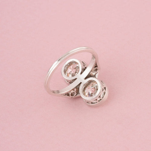 Bague 52.5 Bague ancienne Art Déco Toi & Moi platine et diamants 58 Facettes