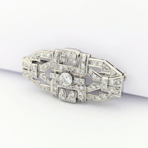 Alfinete Art Deco em Platina e diamantes
