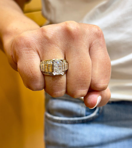 Anillo de oro bicolor de 14 quilates y diamantes naturales 