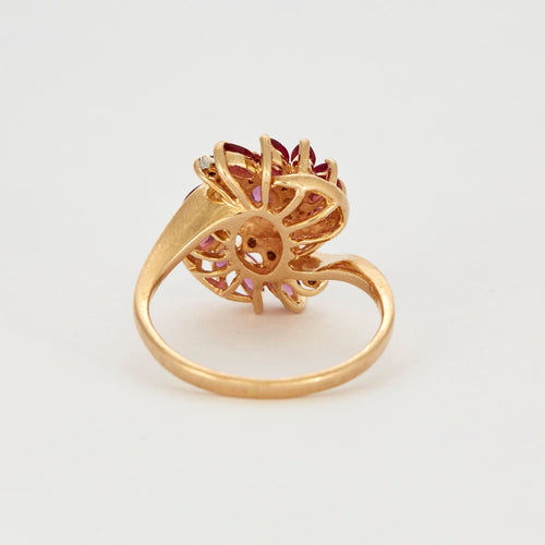 Bague Bague cocktail orné de saphirs roses et diamants 58 Facettes SPEV 16