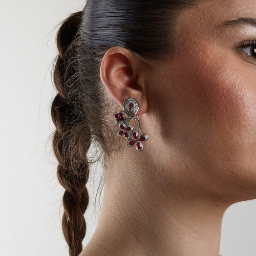 Boucles d'oreilles Boucles d'oreilles fleur diamants et rubis 58 Facettes 2922