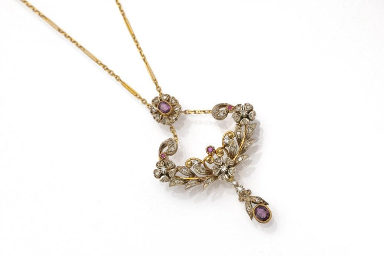 Collier Collier unique Art Nouveau en or jaune et argent, diamants et rubis 58 Facettes 10972