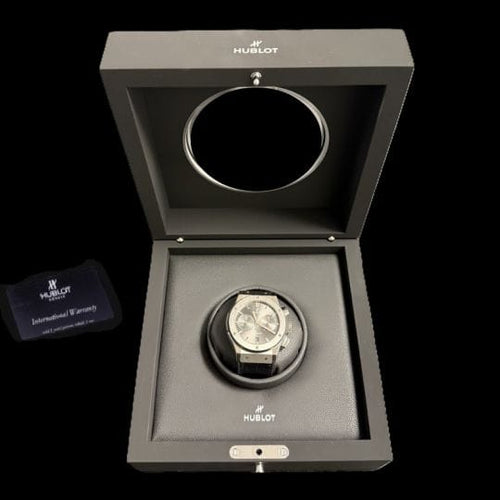 Montre Hublot Montre Classic Fusion Chronograph Titanium  45 58 Facettes MT43955