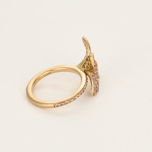 Blomster-ring i gult guld og lyserøde sten 